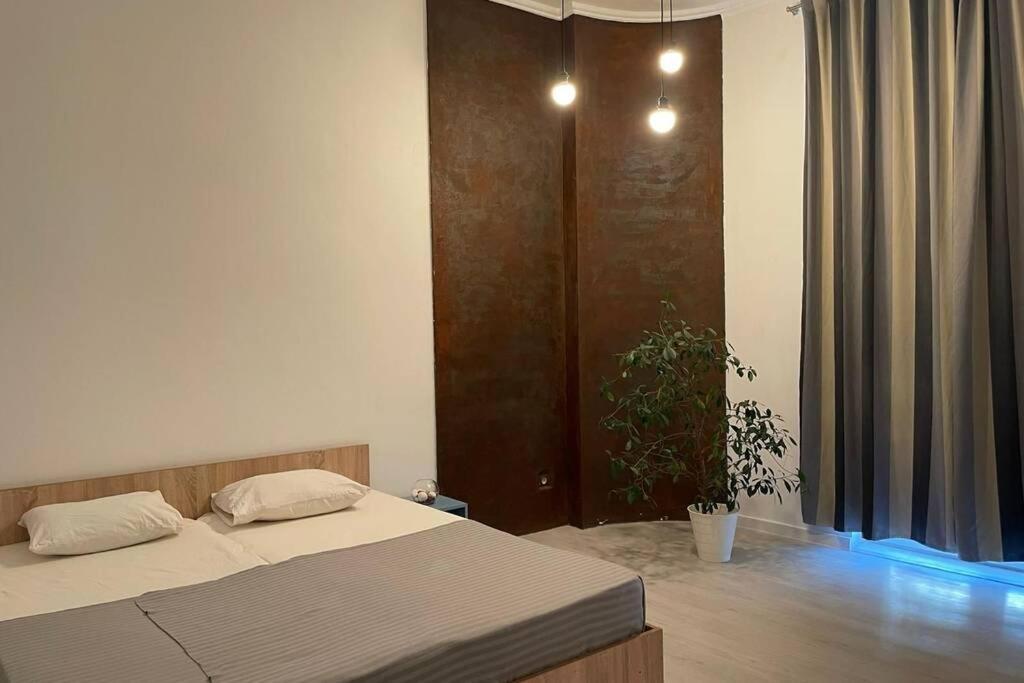 Апартаменти Outstanding 3Br Ultracentral Cityview Balcony Aaa Бухарест Екстер'єр фото