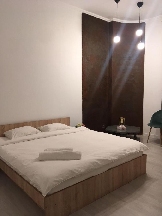 Апартаменти Outstanding 3Br Ultracentral Cityview Balcony Aaa Бухарест Екстер'єр фото
