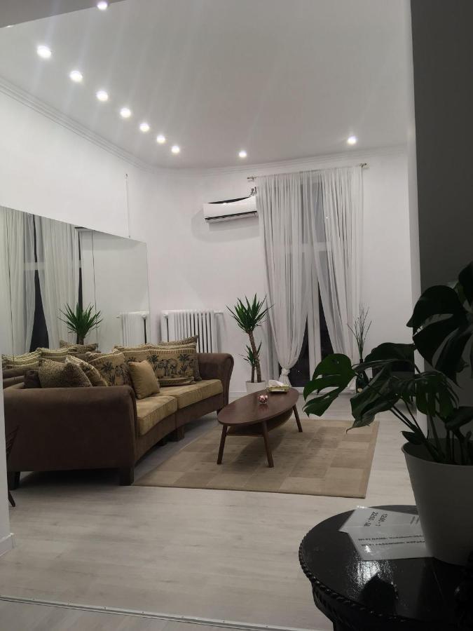Апартаменти Outstanding 3Br Ultracentral Cityview Balcony Aaa Бухарест Екстер'єр фото